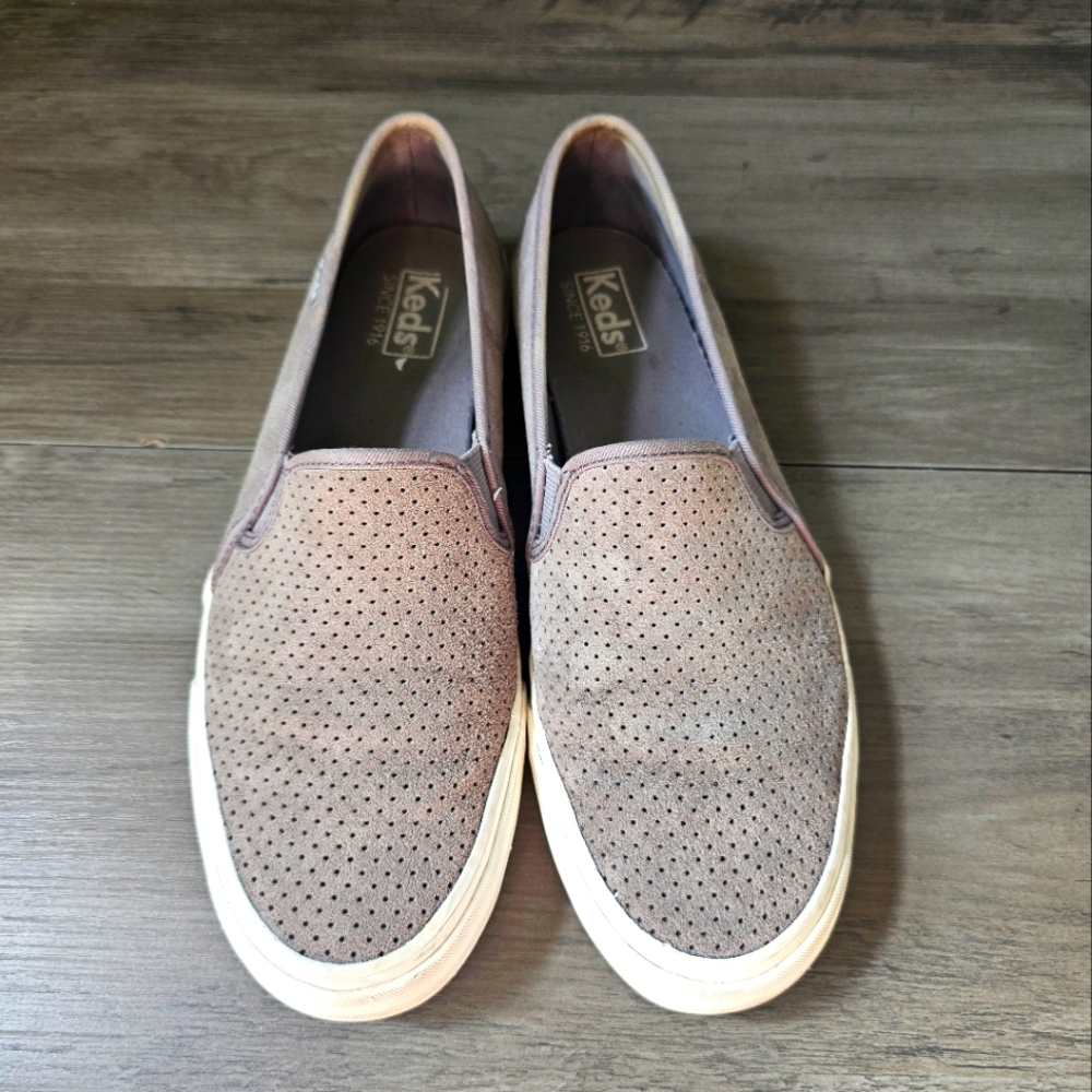 Keds Double Decker Perf Suede Grey Slip-on Sneakers. Size 9.